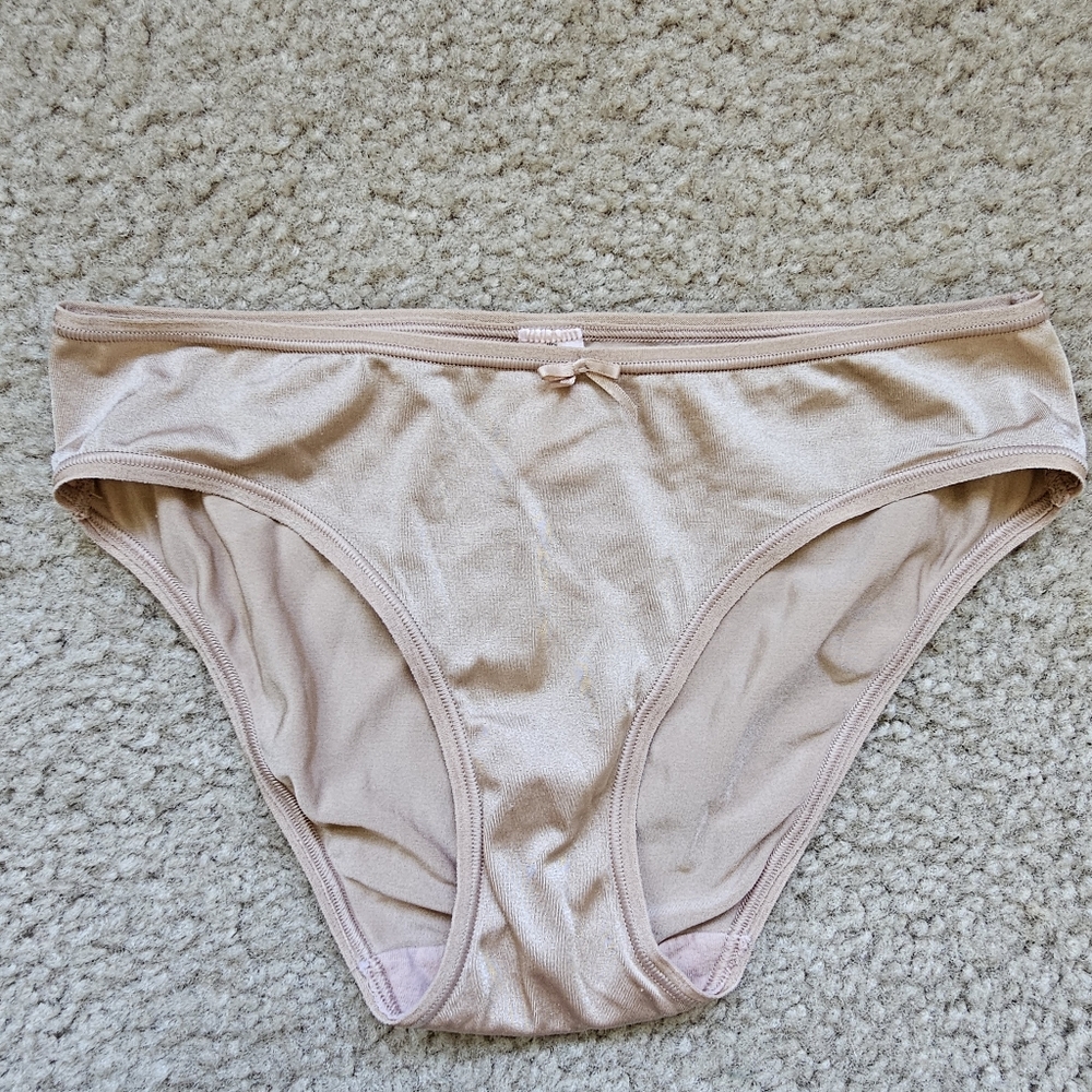 Vintage Victorias Secret Angels Y2K 2007 low rise bikini second skin beige M